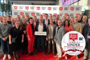 Team Lindholm samlet på den røde løber til Byens Bedste Bilforhandler 2023