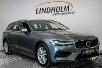 Lyseblå Volvo V60 på fotorampe